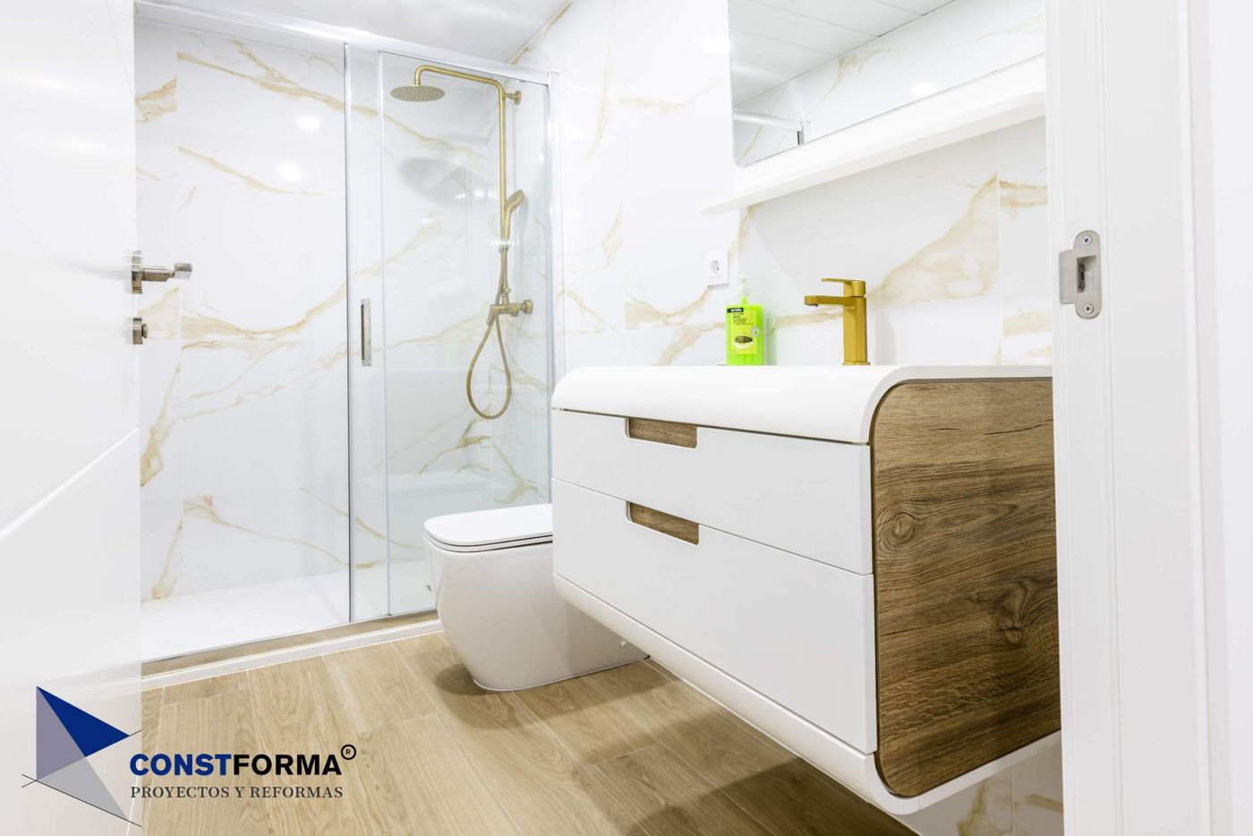 Baño en gran formato, Almussafes